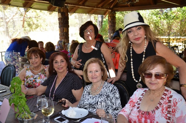 Lunch at Lola